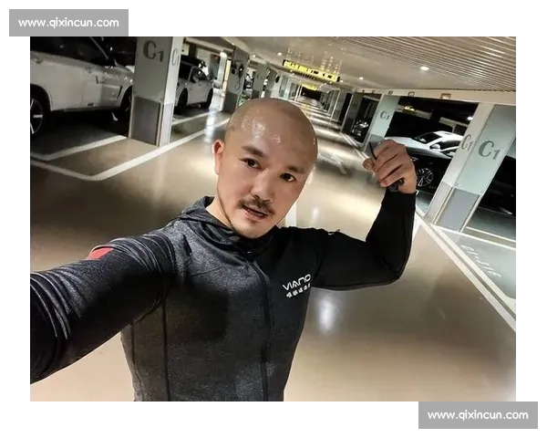 武僧一龙震撼登场勇斗强敌赛场瞬间揭开搏击世界全新篇章